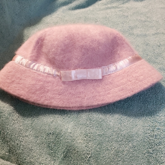 Pink angora bucket hat - Picture 3 of 6